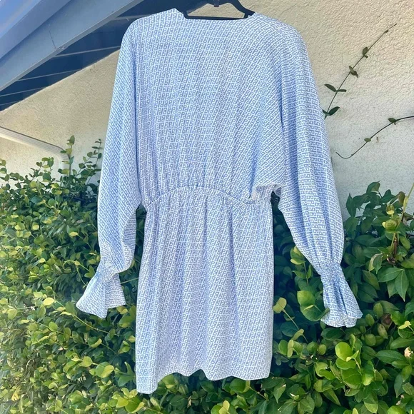 Baum Und Pferdgarten Ariana Dress Light Blue Crepe Size 36 US 6 Small Medium NWT - Picture 5 of 6